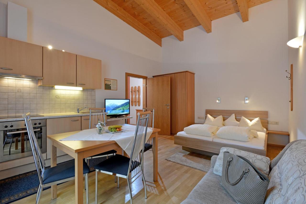 Ferienwohnungen Haus Der Mitte Mayrhofen Ngoại thất bức ảnh